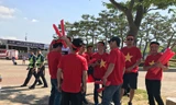 CĐV Việt Nam 'thắp lửa' ở sân Cheonan