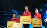 Vòng nguyệt quế vinh quang của Đường lên đỉnh Olympia 2016 đã được trao cho Thanh Chương, học sinh trường THPT Quốc học Huế. Ảnh: Zing