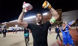 Buffon chạm mốc 100 trận cùng Juve ở Champions League