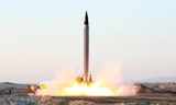 Tên lửa Emad của Iran trong lần phóng thử nghiệm.