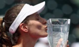 Konta cùng chức vô địch Miami Mở rộng. Ảnh: Reuters.