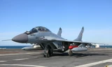 Một chiếc MiG-29KUB trên tàu sân bay Đô đốc Kuznetsov. Ảnh: Migavia.