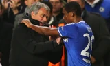 Mối quan hệ giữa Samuel Eto'o và Mourinho ngày một xấu đi.