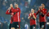 Ibrahimovic là chuyên gia ghi các bàn định đoạt số phận trận đấu trong màu áo Man Utd mùa này. Ảnh: Reuters. 