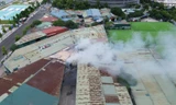CLIP: Cháy tại ô đất dự án ở Cầu Giấy, hàng chục ô tô tháo chạy