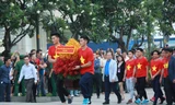U23 Việt Nam làm lễ dâng hương tại tượng đài Bác Hồ