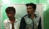 Hai tên trộm bị tạm giữ tại công an xã Phước Kiểng.