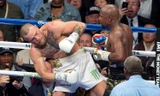 McGregor bị Mayweather hạ knock-out ở Las Vegas hôm 26/8