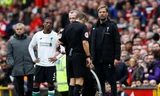 Thua đau Man United, Klopp đổ thừa trọng tài