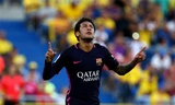 Neymar có hat-trick đầu tiên trong màu áo Barca khi chơi trên sân đối phương. Ảnh: Reuters. 
