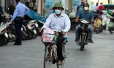 Hà Nội ùn tắc toàn ô tô, xe máy, đường nào dành riêng cho xe đạp?