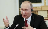 Tổng thống Nga Vladimir Putin trong cuộc gặp các hãng thông tấn hàng đầu thế giới hôm 1/6. Ảnh: AP