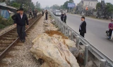 Kinh hoàng 'điểm nóng' đường sắt tại Hà Nam
