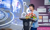 Tổng đạo diễn Hoàng Nhật Nam giới thiệu về sân khấu đêm Chung kết Hoa hậu Việt Nam 2015.