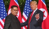 Tổng thống Mỹ Trump gặp Chủ tịch Triều Tiên Kim Jong-un tại Singapore hồi tháng 6. Ảnh: AFP