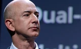 CEO Amazon - Jeff Bezos hiện là người giàu nhất hành tinh. Ảnh: Reuters