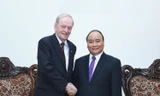 Thủ tướng Nguyễn Xuân Phúc tiếp cựu Thủ tướng Canada Jean Chretien