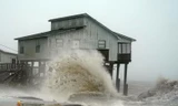 Tận thấy bão 'quái vật' Michael đổ bộ Mỹ với sức gió 250km/h