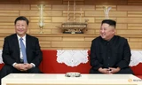 Chủ tịch Trung Quốc Tập Cận Bình và Chủ tịch Triều Tiên Kim Jong-un trong cuộc gặp hồi tháng 6/2019 tại Bình Nhưỡng. Ảnh: Reuters