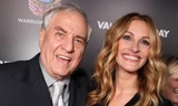 Đạo diễn Garry Marshall và nữ diễn viên Julia Robert. Ảnh: ShutterStock