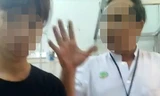 Ảnh cắt từ video clip cho thấy điều dưỡng đang mắng người nhà bệnh nhi. 