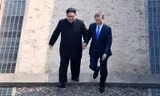Người Hàn Quốc vui sướng vỡ òa khi ông Kim Jong-un bước qua biên giới