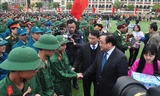Bí thư Hà Nội tiễn tân binh lên đường nhập ngũ