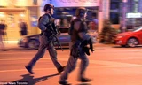Xả súng giữa phố đông ở Canada, ít nhất 10 người thương vong