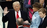 Khoảnh khắc ông Trump chính thức trở thành Tổng thống Mỹ
