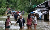 Bão Urduja khiến tỉnh Đông Samar ngập lụt nặng nề. Ảnh: AFP