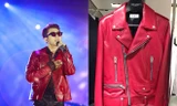 Trong liveshow M-TP Ambition - Chuyến bay đầu tiên vào tháng 1 tại Hà Nội, Sơn Tùng M-TP diện "nguyên cây" Saint Laurent để bước lên sân khấu. Đây cũng là thương hiệu được nam ca sĩ yêu thích đặc biệt. Chiếc áo khoác da đỏ trị giá 5.000 USD (hơn 100 triệu