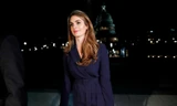 Bà Hope Hicks ra về sau buổi điều trần kín tại Uỷ ban Tình báo Hạ viện. Ảnh: Reuters