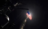 Mỹ phóng tên lửa Tomahawk nhằm vào Syria hồi năm 2017. Ảnh: AP