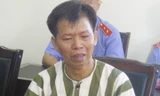 Ông Nguyễn Thanh Chấn bật khóc ngày được tạm trả tự do. Ảnh: Minh Quang - Tuổi Trẻ