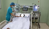 Bệnh nhân sau sốc nhiệt đang được điều trị tích cực tại Bệnh viện TW Quân đội 108