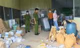 Bóc gỡ đường dây làm giả thuốc diệt cỏ quy mô lớn