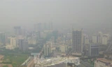 Cần thực hiện nghiêm Luật Thủ đô, giãn dân ra ngoại thành để giảm thiểu ô nhiễm. Ảnh: TP 
