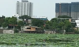 Khu vực Đầm Trị (quận Tây Hồ), nơi dư luận phản ánh có nhiều công trình không phép "mọc" lên. 