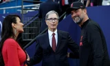 Liverpool bất ngờ bị rao bán