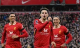 'Cây nhà lá vườn' tỏa sáng, Liverpool hạ gọn Chelsea