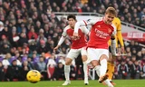 Đánh bại Wolves 2-1, Arsenal giữ chắc ngôi đầu Ngoại hạng 