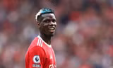 Paul Pogba đẩy M.U vào tình thế khó xử