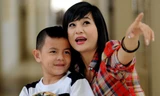 Cát Phượng muốn con trai yêu thương mẹ kế
