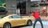 Usain Bolt và chiếc Nissan GT-R Spec Bolt