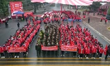 Tưng bừng diễu hành hưởng ứng Chủ nhật Đỏ lần thứ XIII