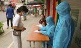 Gấp rút lấy mẫu xét nghiệm COVID-19 diện rộng ở khu vực 'nguy cơ cao' tại Hà Nội
