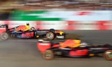 Mãn nhãn với màn trình diễn của xe F1 trên đường đua Hà Nội