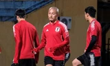 Vắng 11 trụ cột, 17 cầu thủ của tuyển Nhật Bản tập nhẹ tại sân Hàng Đẫy