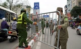 Cảnh sát lập rào chắn bảo vệ an ninh lễ cầu an chùa Phúc Khánh
