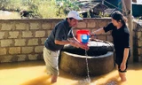 Hàng trăm nghìn hộ dân ở miền Trung gặp khó khăn về nước sinh hoạt sau bão lũ